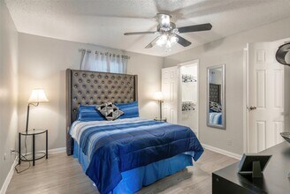 Building Photo - 311 Highland Cross Dr