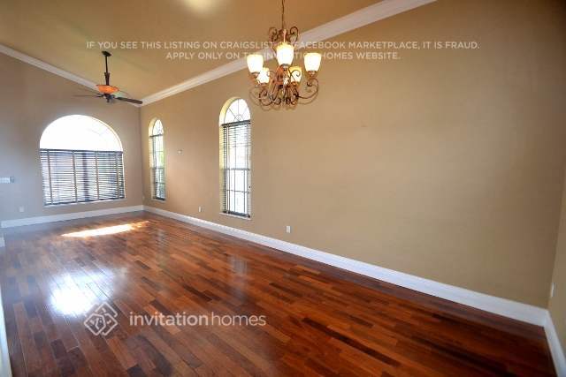 Foto del edificio - 7777 Thornlee Dr