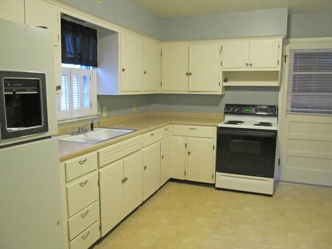 Foto del edificio - 3 bedroom in Kalamazoo MI 49019