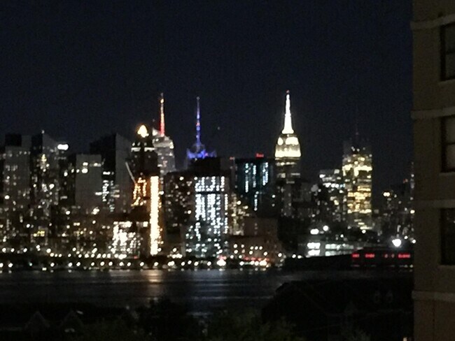 Foto del edificio - 7004 JFK Blvd E