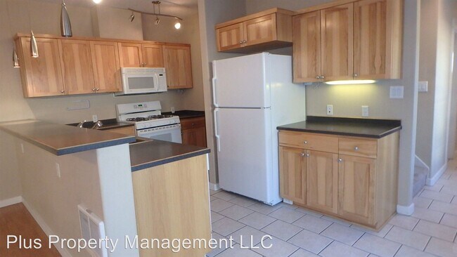 Building Photo - 1675 NE Lotus Dr