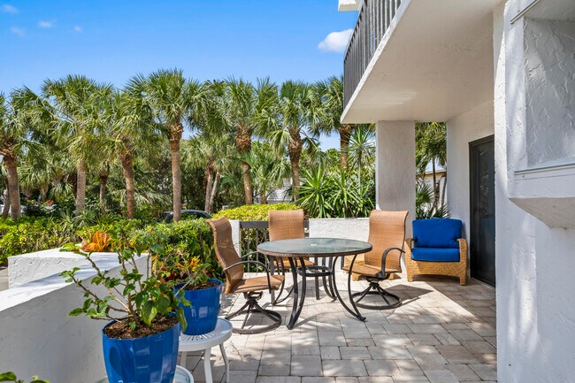 Building Photo - 5790 Florida A1A