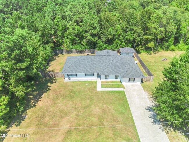 Foto del edificio - 106 Piney Ridge Rd