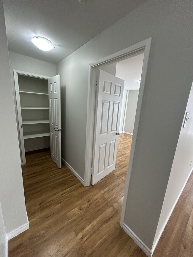 Building Photo - 5222-5222 Green St