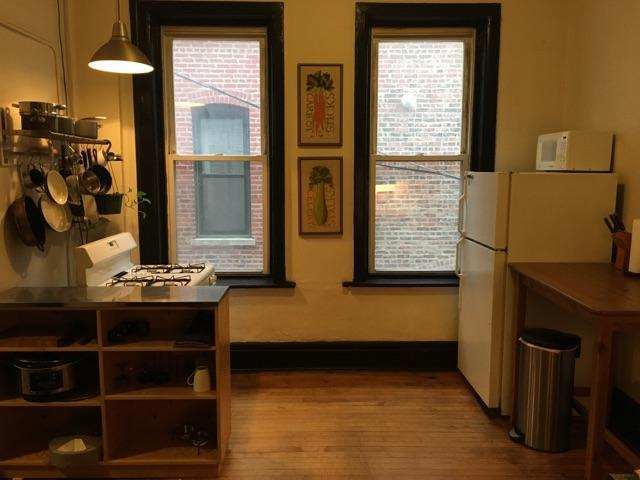 Foto del edificio - 1129 W 18th St