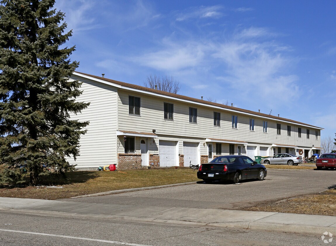 705715 8th St NE, Buffalo, MN 55313 Apartments in Buffalo, MN