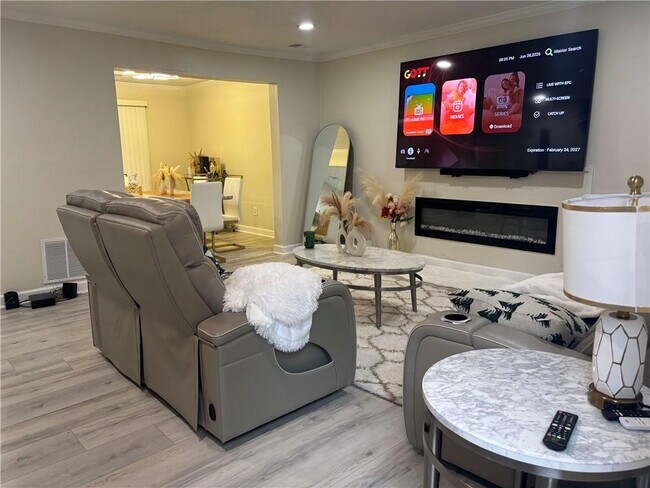 Foto del edificio - 3045 Shadow Walk Ln