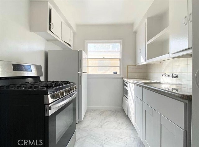 Foto principal - 2021 Cloverfield Blvd
