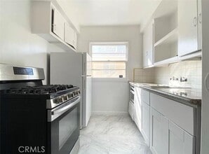Building Photo - 2021 Cloverfield Blvd