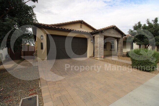 Building Photo - 20874 E Cattle Dr