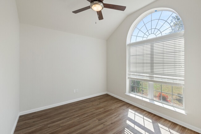 Foto del edificio - 7722 Bridgepointe Dr