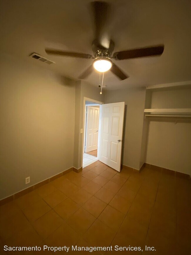 Building Photo - 2 br, 1 bath House - 1625 Riverbank Road
