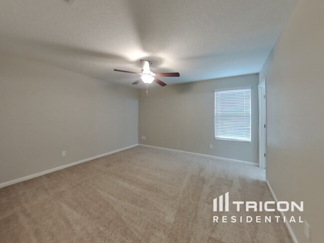 Foto del edificio - 1312 Sarahs Landing Dr