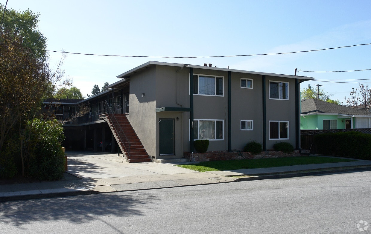 Foto principal - 523 Poplar Ave