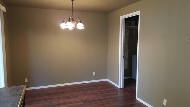Building Photo - Cute Boise Duplex