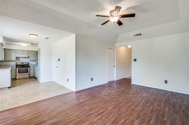Foto del edificio - 6504 Kary Lynn Dr N