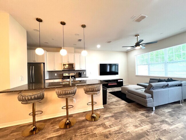 Building Photo - 1043 Taramundi Dr