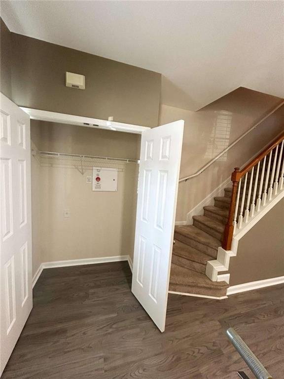 Building Photo - 1008 Prestwyck Ct