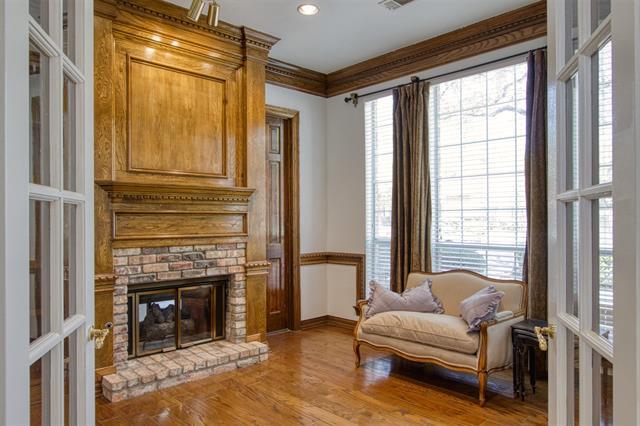 Foto del edificio - 4564 Hitching Post Ln
