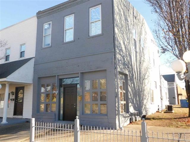 Foto principal - 929 W Illinois St