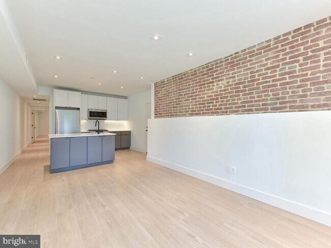 Foto del edificio - 1963 Biltmore St NW