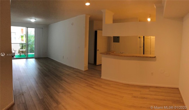 Building Photo - PORTO BELLAGIO CONDO
