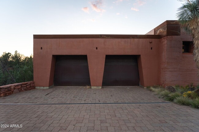 Foto del edificio - 45 Thompson Trail