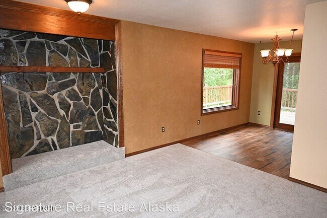 Building Photo - 4 br, 2 bath House - 1399 W Ridgeview Drive