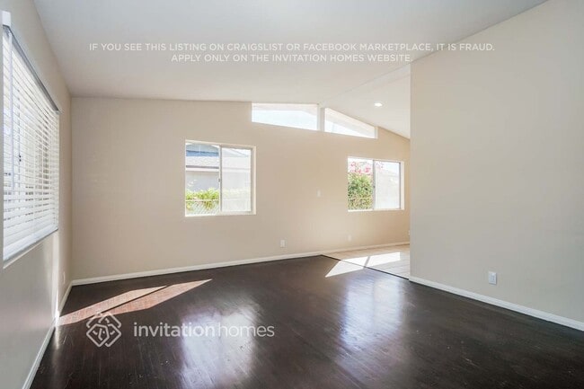 Building Photo - 1135 Erica St