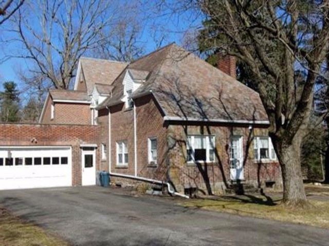 Primary Photo - 22 Kayleen Dr