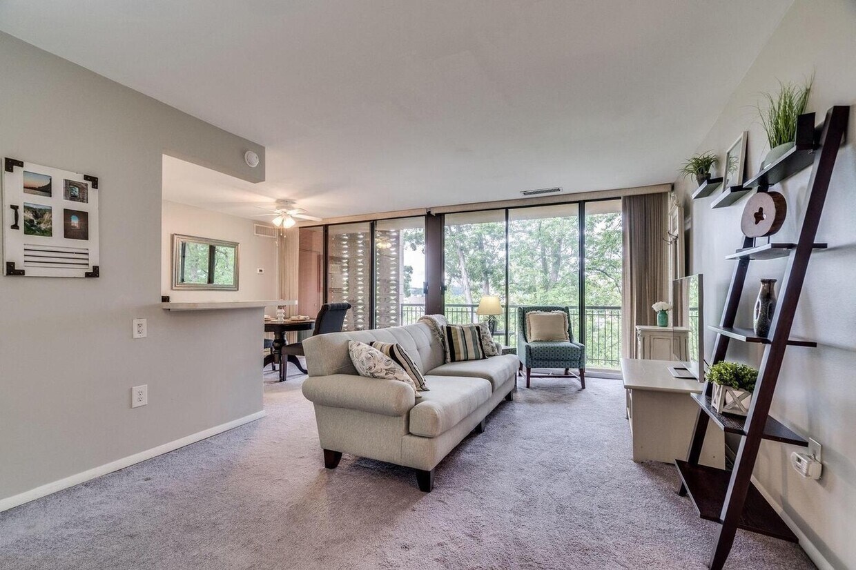 8 S Van Dorn St, Alexandria, VA 22304 Condo for Rent in Alexandria