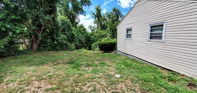 Foto del edificio - 92 Clarendon Ave