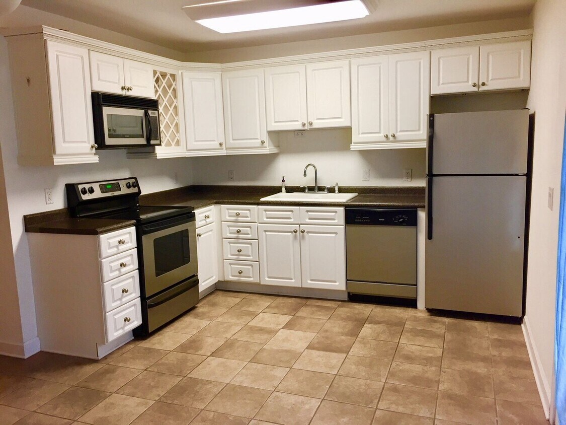 Foto del edificio - 2 Bedroom 2 Bath Townhome