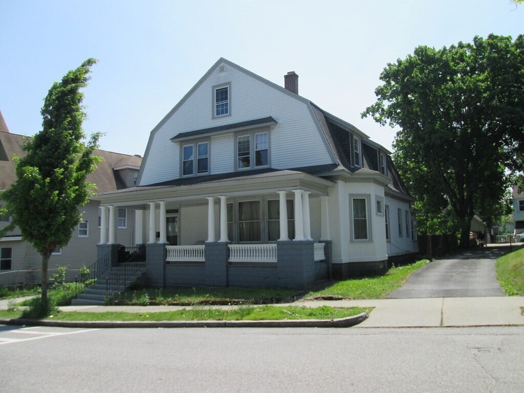 5 Oberlin St Unit 2, Worcester, MA 01610 Room for Rent in Worcester