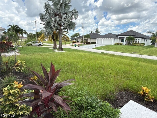 Foto del edificio - 2325 NW 37th Pl