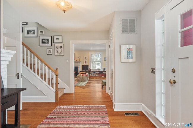 Foto del edificio - 13 Birch St