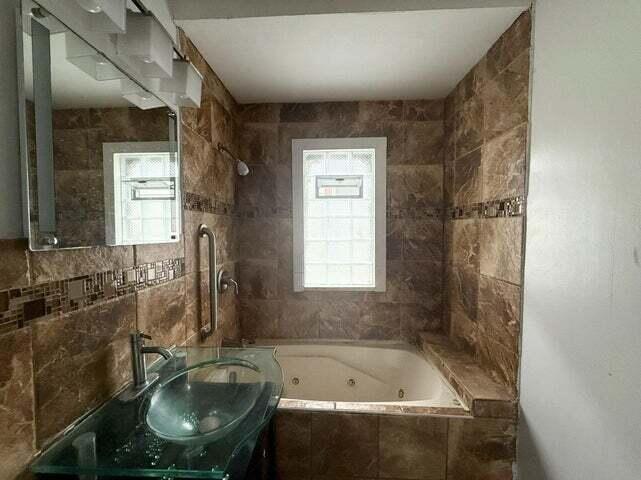 Foto del edificio - 4668 N 29th St