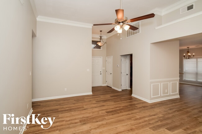 Foto del edificio - 5890 Forest Lakes Cove