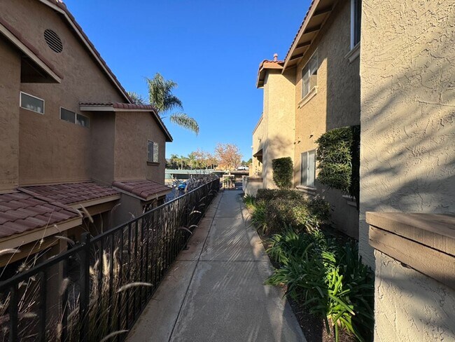 Foto del edificio - 207 Woodland Pkwy