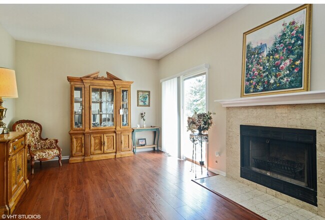Foto del edificio - 544 W Parkside Dr