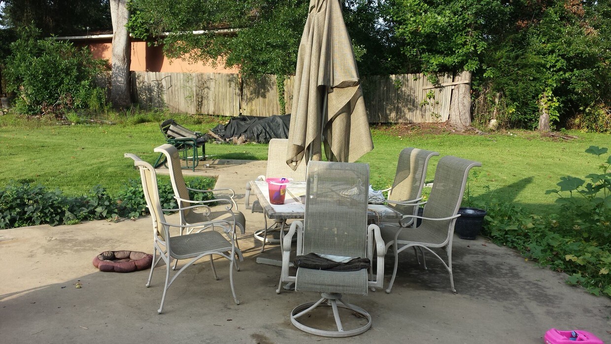 Foto principal - 235 Sunnylane Dr