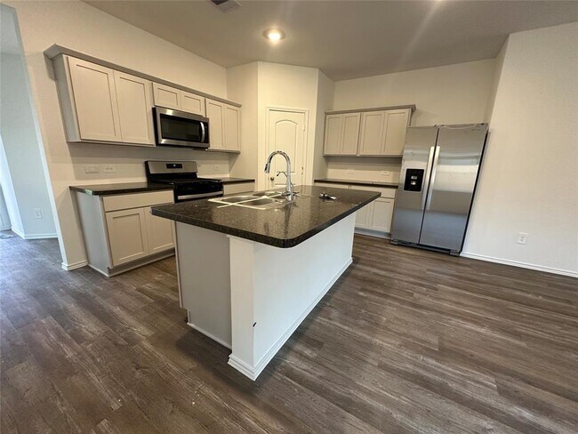 Building Photo - 6059 Canyon Dawn Dr