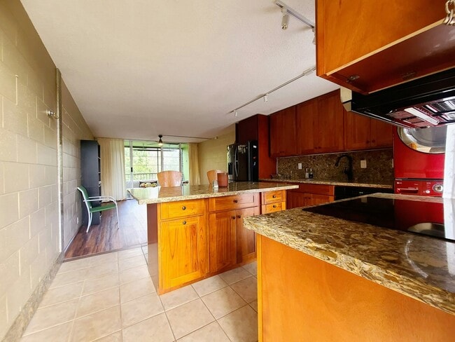 Building Photo - 95-269-269 Waikalani Dr