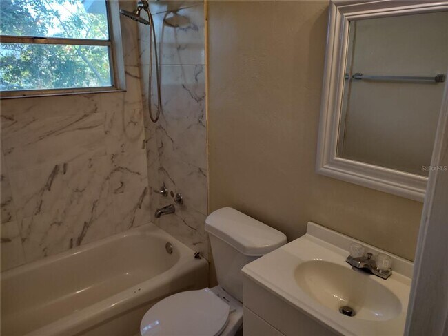 Foto del edificio - 157 E Northside Dr