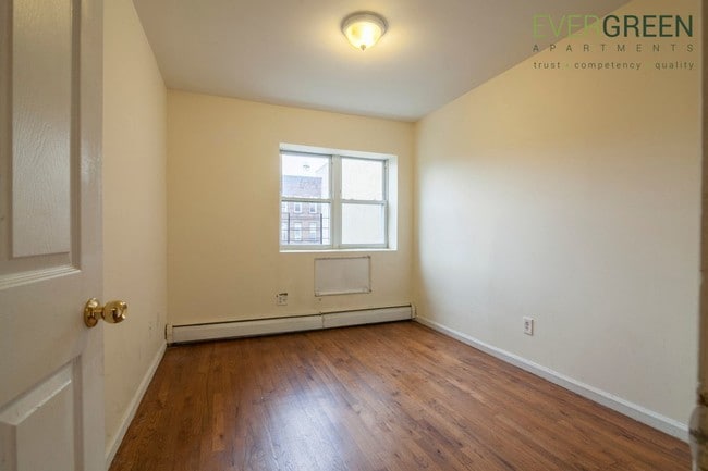 Building Photo - 293 Throop Ave