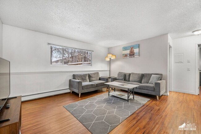 Foto del edificio - 3419 Murphy Cir