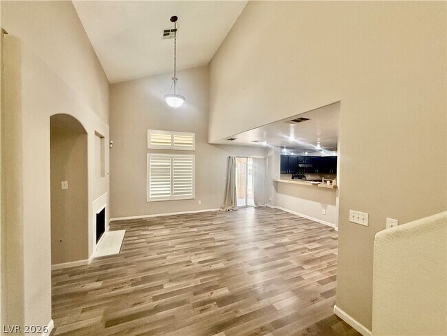 Foto del edificio - 5980 Mahogany Mountain Dr
