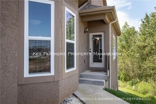 Building Photo - 12384 S Prairie Rd - Beautiful!