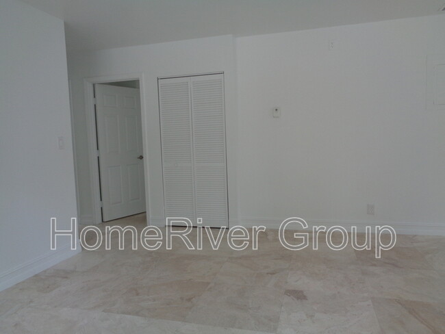 Foto del edificio - 1525 NW 7th Ln