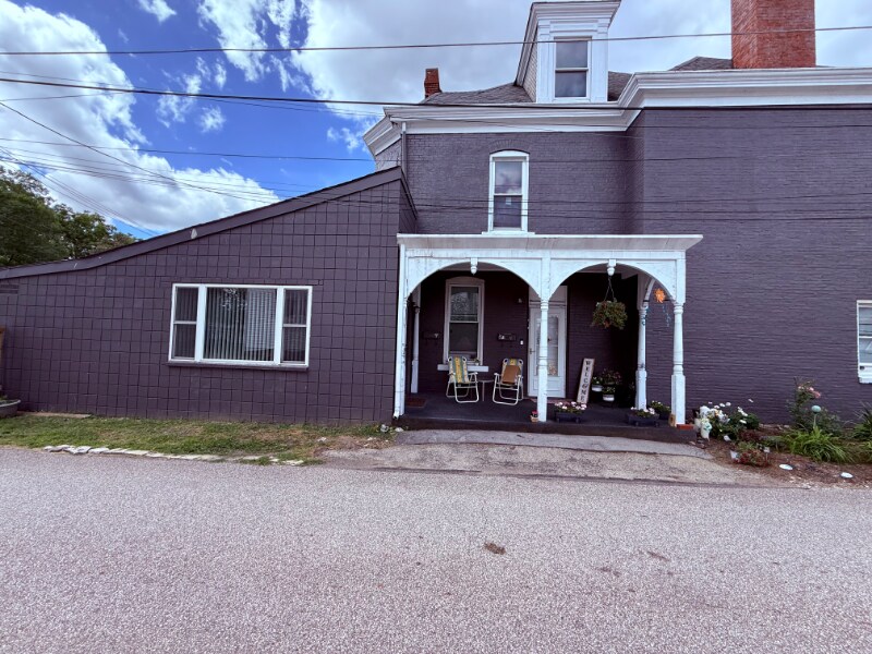 Primary Photo - 333 W Pike St